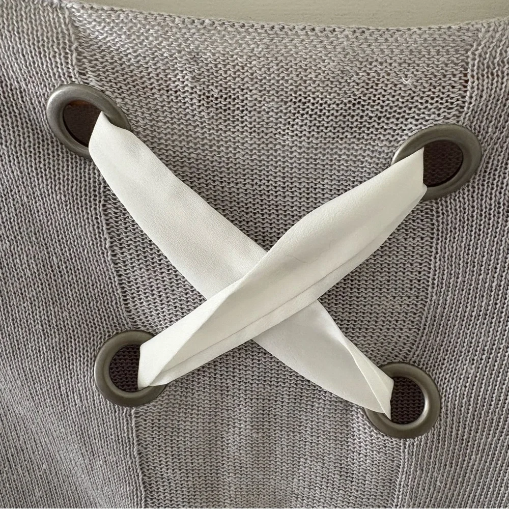 Lisa Todd Linen Silver Gray Lace Up Back Sweater. Size XS. - Picture 6 of 13